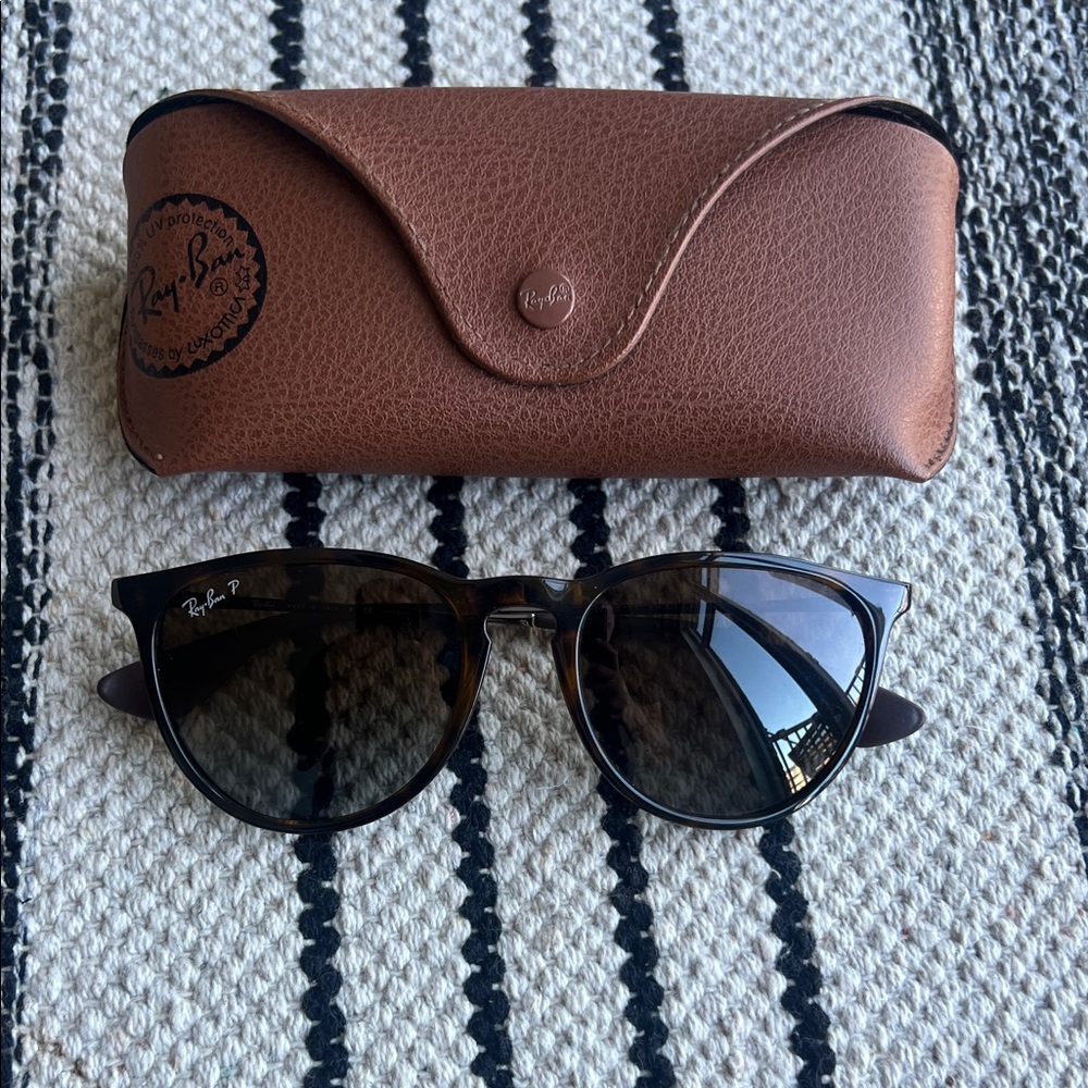 Ray-Ban Polarized Sunglasses with Case